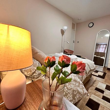 Canary Wharf Single Double And En-Suite Rooms Londyn Zewnętrze zdjęcie