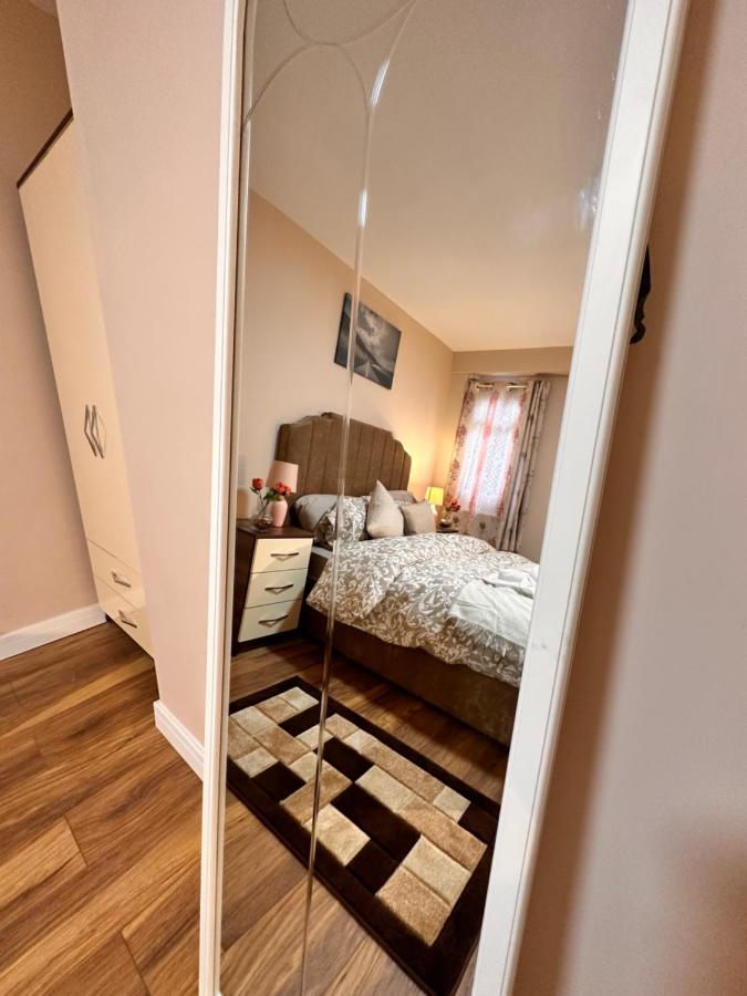 Canary Wharf Single Double And En-Suite Rooms Londyn Zewnętrze zdjęcie