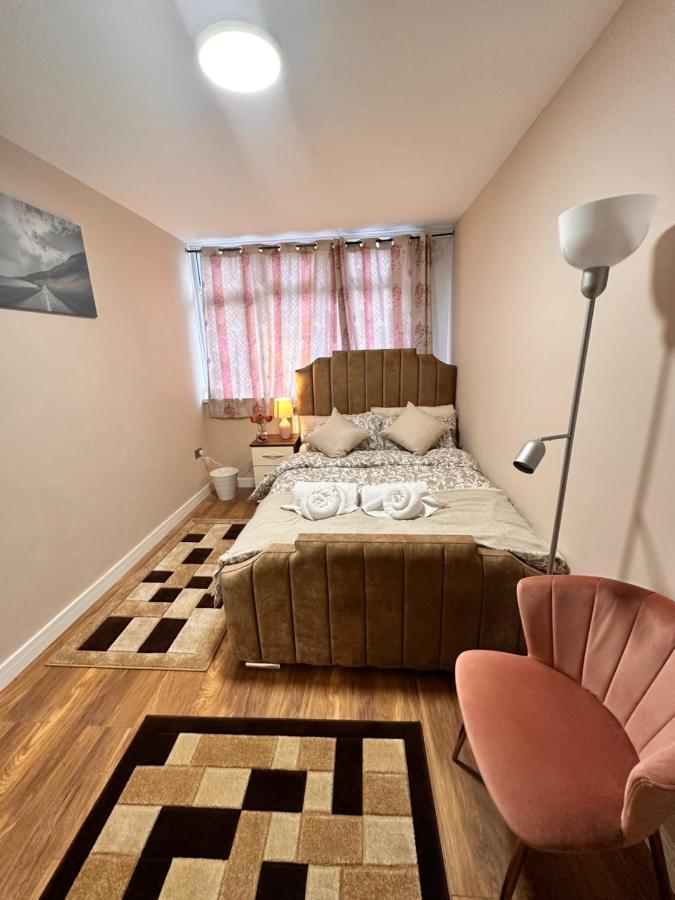Canary Wharf Single Double And En-Suite Rooms Londyn Zewnętrze zdjęcie
