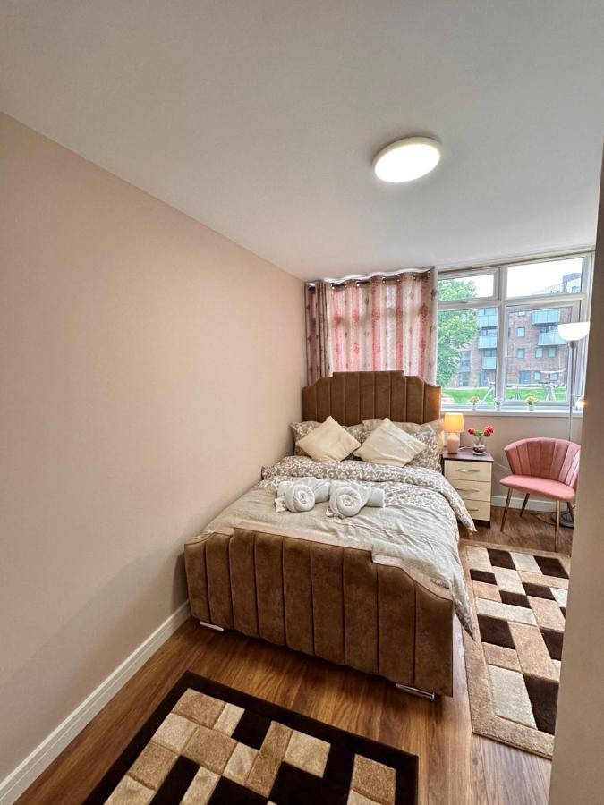 Canary Wharf Single Double And En-Suite Rooms Londyn Zewnętrze zdjęcie