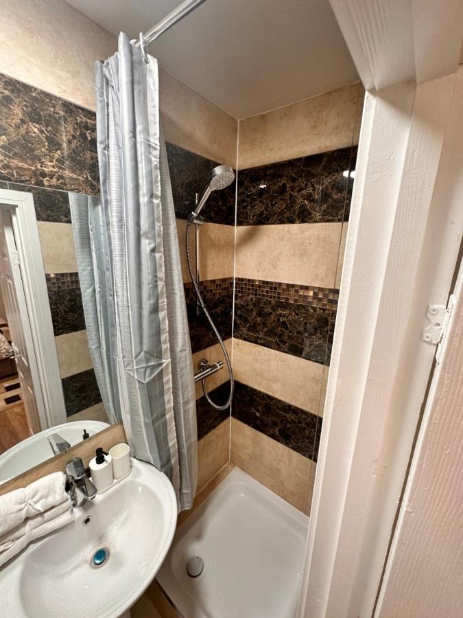 Canary Wharf Single Double And En-Suite Rooms Londyn Zewnętrze zdjęcie