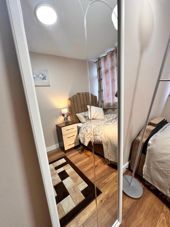 Canary Wharf Single Double And En-Suite Rooms Londyn Zewnętrze zdjęcie