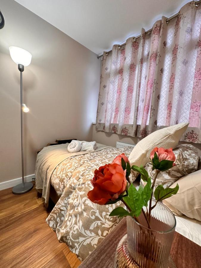 Canary Wharf Single Double And En-Suite Rooms Londyn Zewnętrze zdjęcie