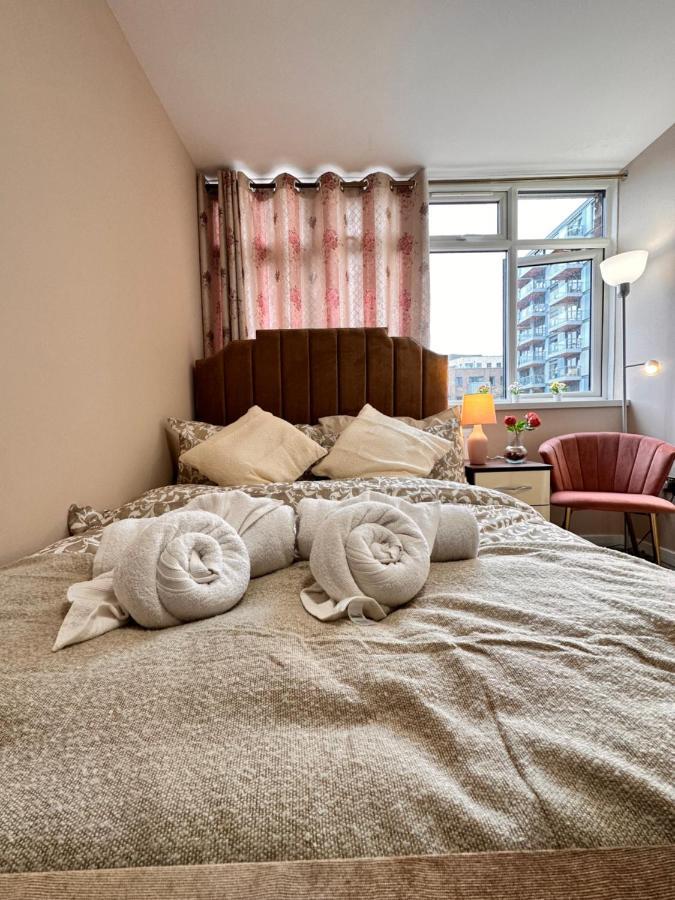 Canary Wharf Single Double And En-Suite Rooms Londyn Zewnętrze zdjęcie