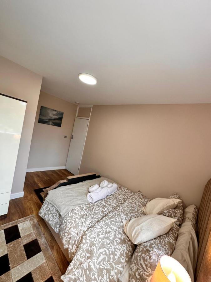 Canary Wharf Single Double And En-Suite Rooms Londyn Zewnętrze zdjęcie