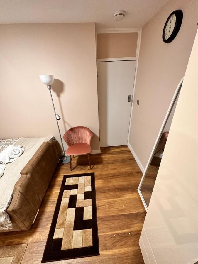 Canary Wharf Single Double And En-Suite Rooms Londyn Zewnętrze zdjęcie